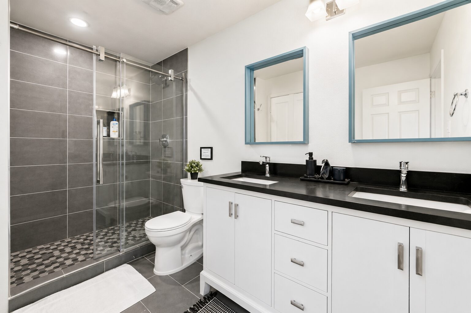 Bathroom Remodeling by Monarch Development in Dallas–Fort Worth